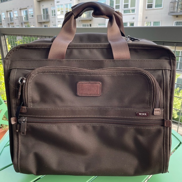 TUMI 2 wheel Brown Carry-On - Picture 1 of 15